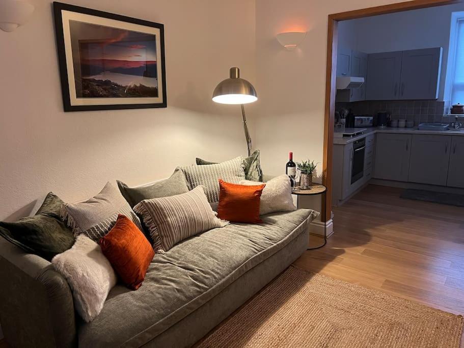 Harbourside 2 Bed Apartment, Bridge Views Barmouth