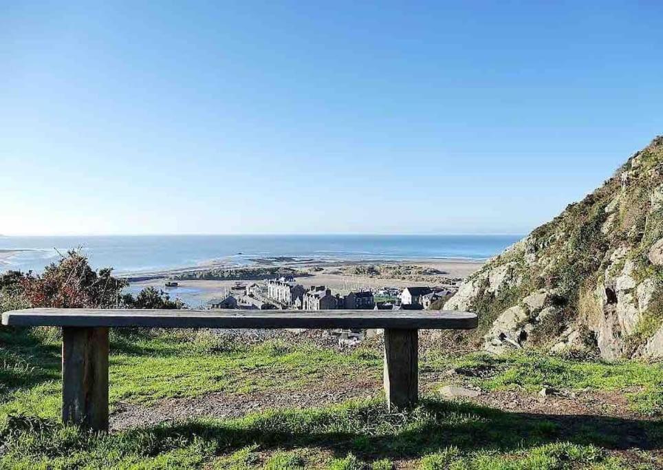 Apartment Harbourside 2 Bed Apartment, Bridge Views Barmouth